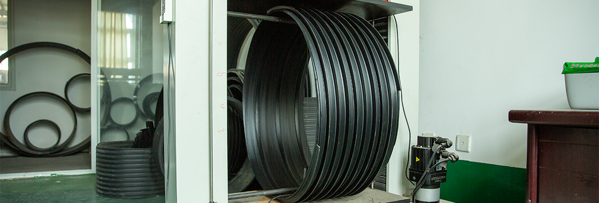 HDPE塑钢缠绕排水管